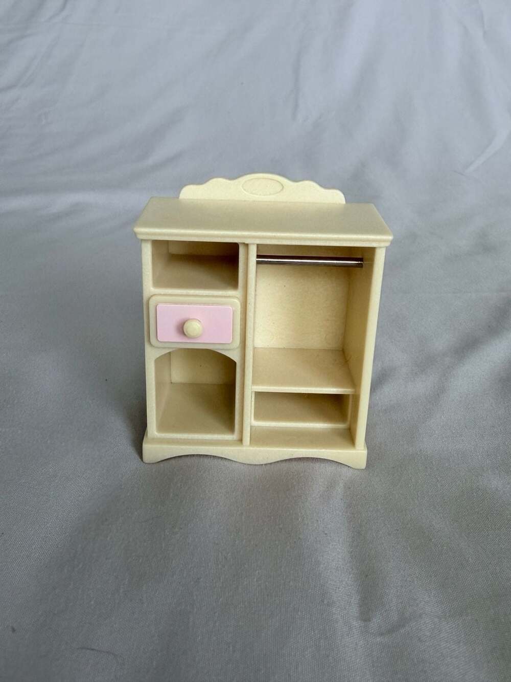 Calico Critters Nursery Wardrobe Miniature Cabinet Toy